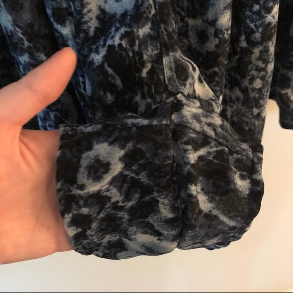 Abercrombie Blue Floral Flowy Shorts Size XS - Picture 6 of 9